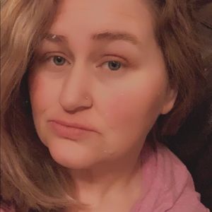 Meet your Posher, Rena